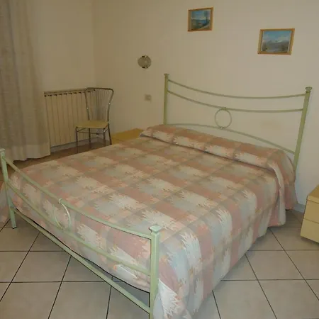 La Mimosa Hotel 2*