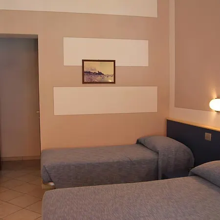 Hotel La Mimosa 2*
