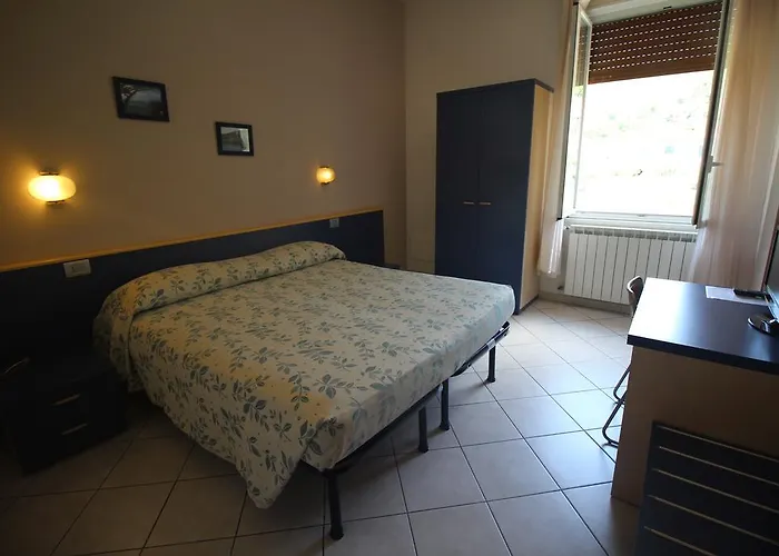 Отель La Mimosa 2*